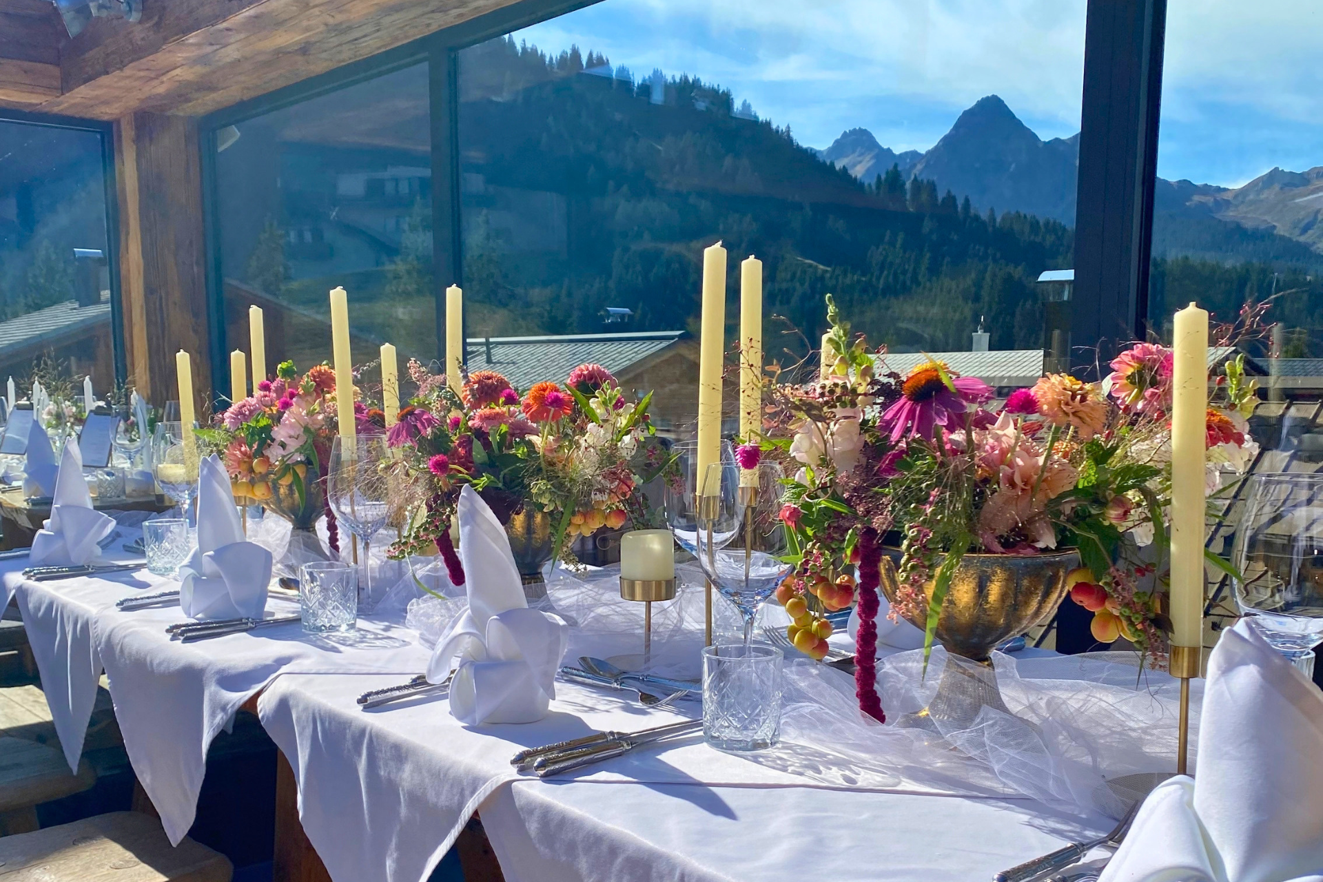 Eine Hochzeit am Vermala Wirt fühlt sich an wie ein kleines Wunder inmitten der Berge.